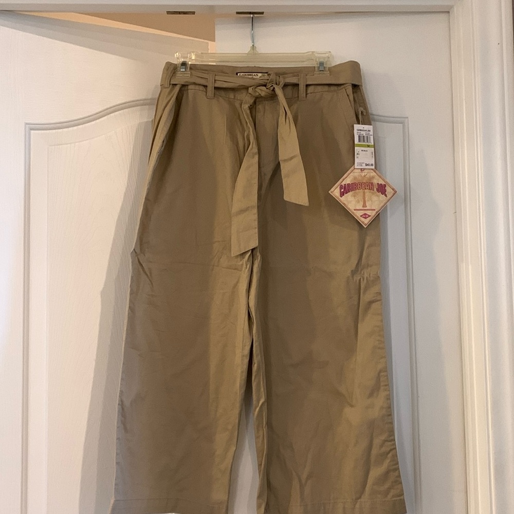 Caribbean Joe size 14 cropped tan pants with belt